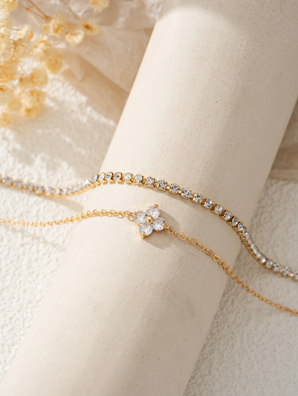 Simple Cubic Zirconia Flower Chain Women's Bracelet 2pc Set