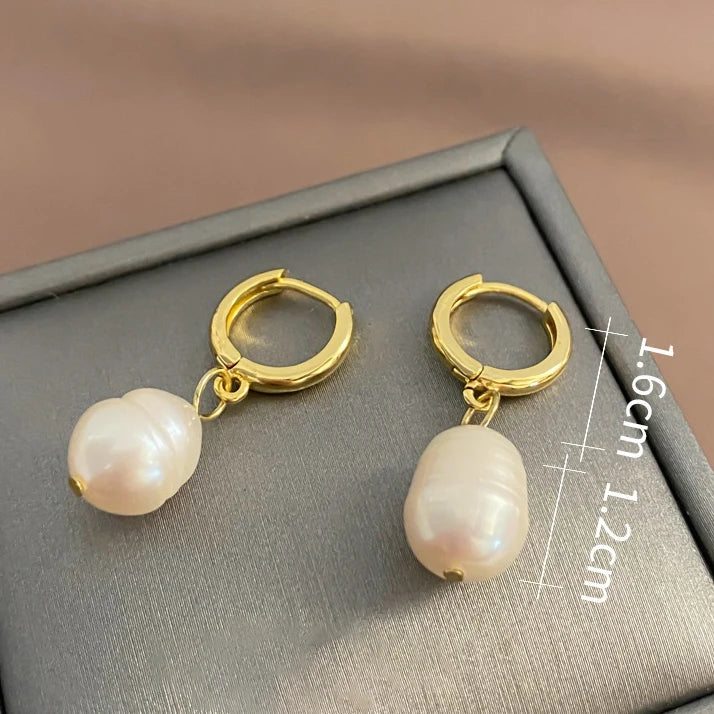 PONYKISS Women's Geometric Hoop Earrings Freshwater Pearl Pendant Gold ET6311G