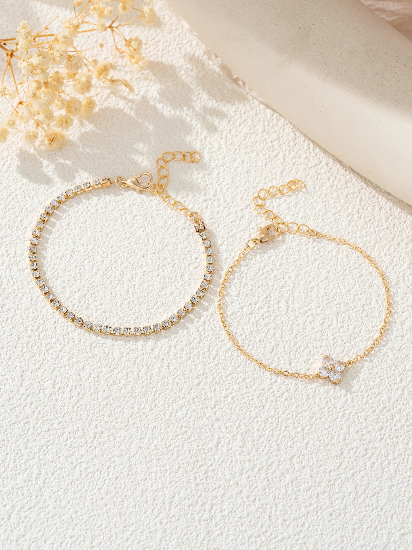 Simple Cubic Zirconia Flower Chain Women's Bracelet 2pc Set