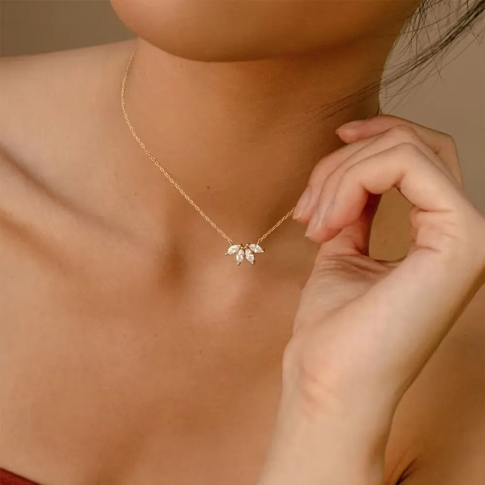 Four-Leaf Petal Zircon Pendant Necklace Stainless Steel Gold