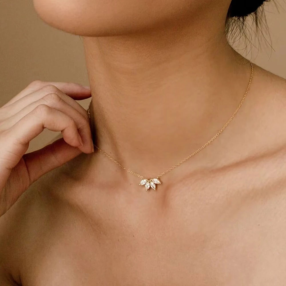 Four-Leaf Petal Zircon Pendant Necklace Stainless Steel Gold